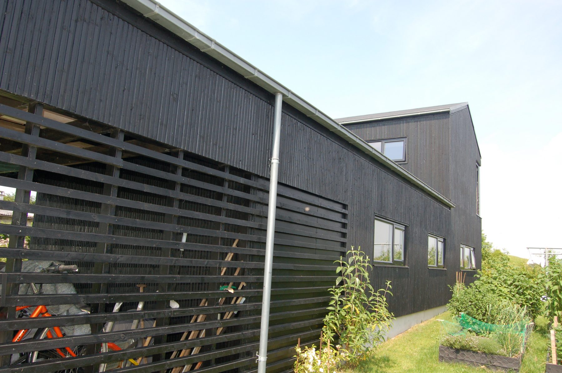 Enkeaardslunden, Maarlset - garage og bed
